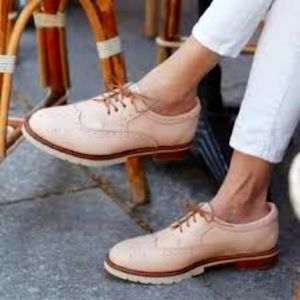 Samuel Hubbard Winged Traveler Oxfords in Blush